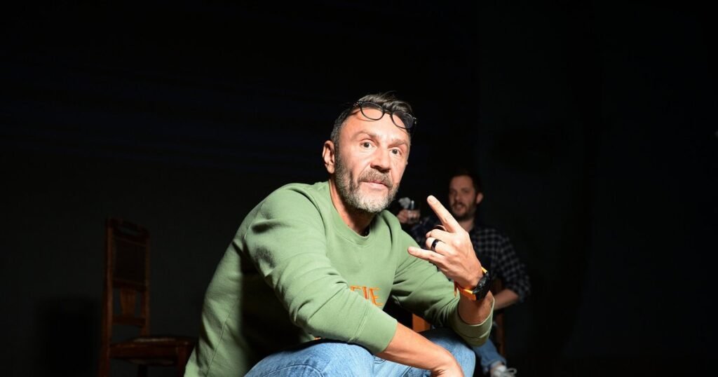 Сергей Шнуров закрыл последний бизнес в России