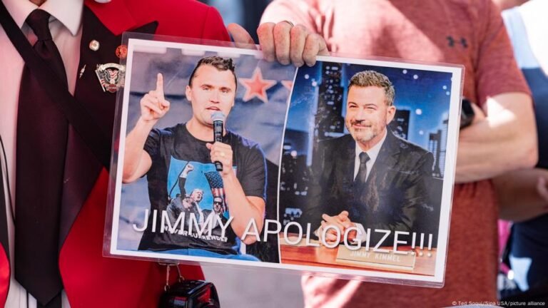 Шоу Джимми Киммела возвращается в эфир после протестов в США