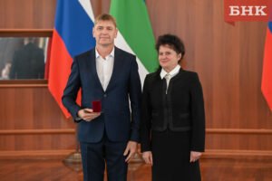 Сотрудники Сыктывкарского ЛПК получили госнаграды за вклад в лесную отрасль