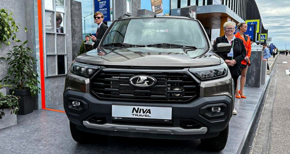 Спрос на отечественные автомобили в России вырос в августе 2025 года