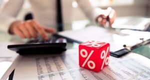 Средняя максимальная ставка в топ-10 российских банках снизилась до 15,56%