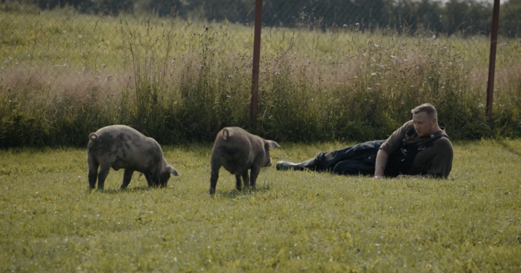 Стартовало реалити-шоу «Фермы зовут»: Дмитрий Журавлев испытает сельский быт