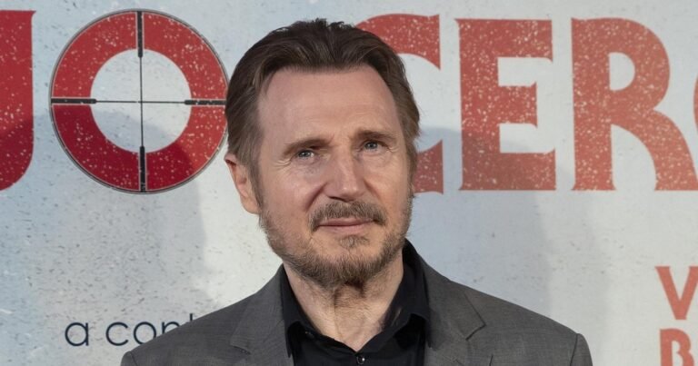 Сын Лиама Нисона объявил о помолвке с 28-летней избранницей