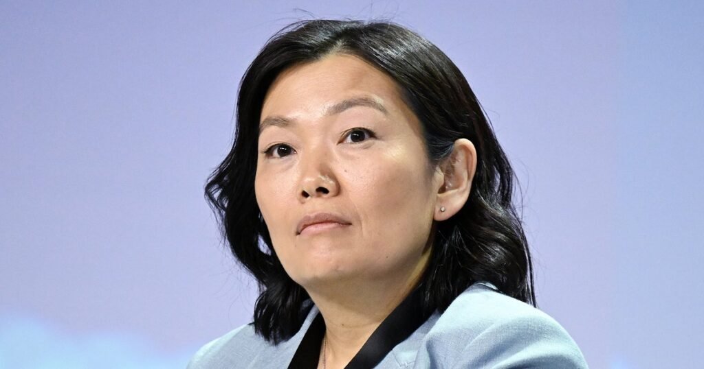 Татьяна Ким: бизнес-леди в гламурных нарядах