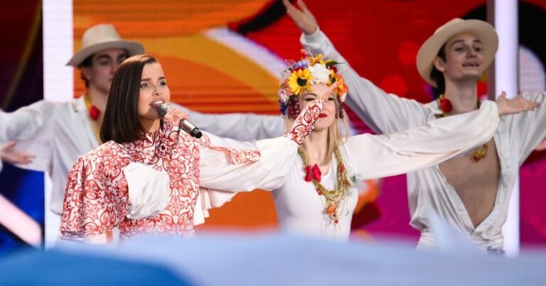 Татьяна Куртукова на пути к званию заслуженной артистки России