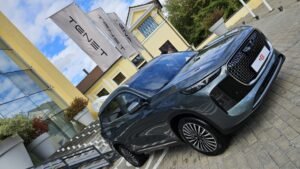 Тест-драйв кроссовера Tenet T8: новинка из Калуги