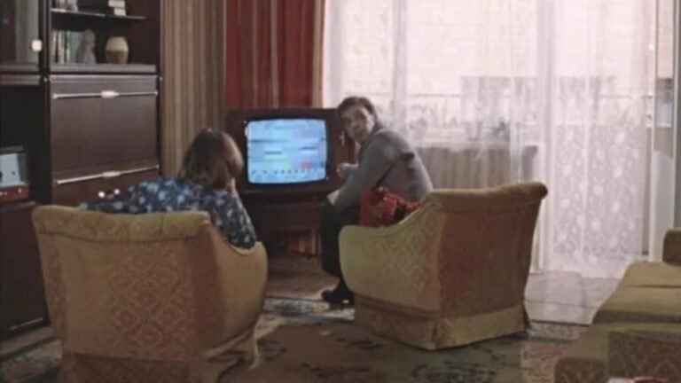 Тест: Вспомните 5 культовых фильмов СССР по кадрам с телевизором