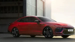 ТОП-3 модели автомобилей, которые вопреки прогнозам остались на рынке