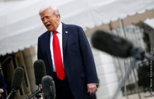 Трамп: Зеленскому нужно соглашение для урегулирования кризиса