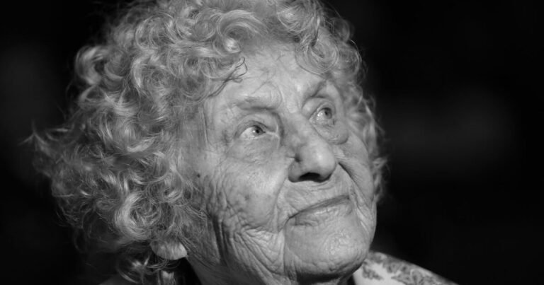 Умерла легендарная "железная бабушка" Мария Денисовна