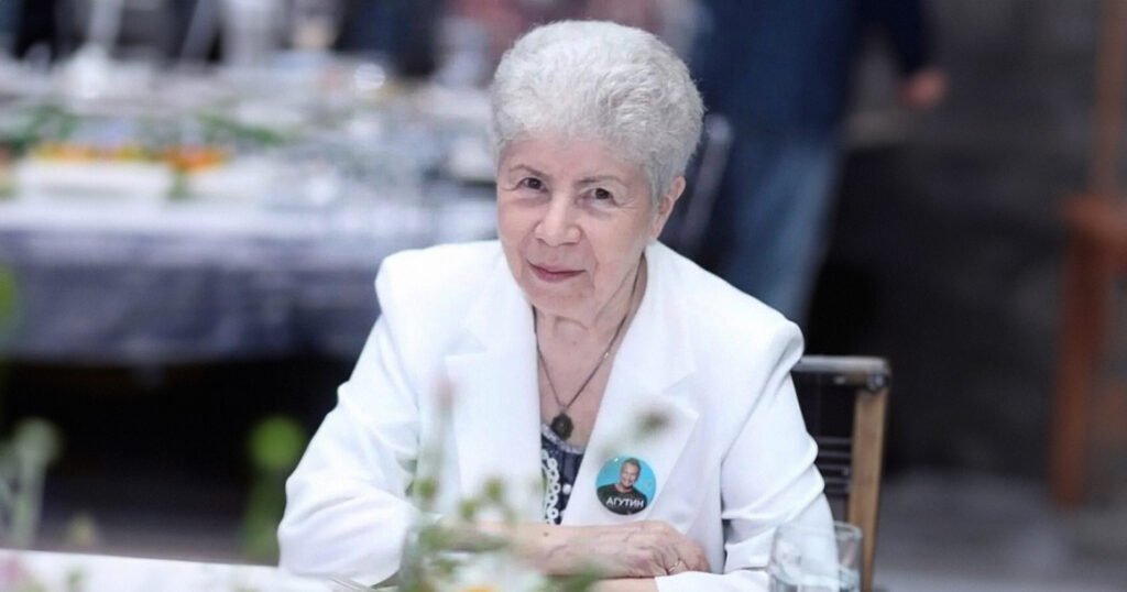 Умерла мать Леонида Агутина: прощание с заслуженным учителем