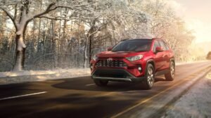 В России снова доступны Toyota RAV4: цены и наличие