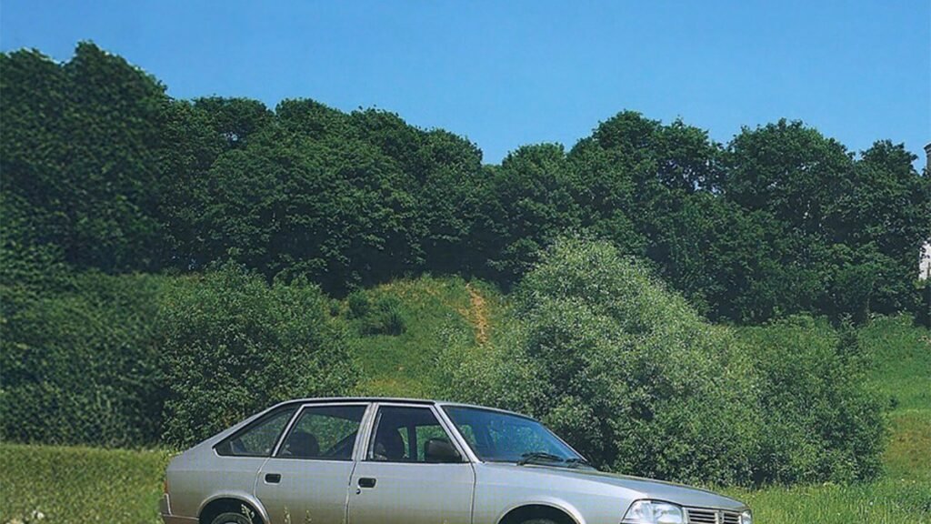 В России стартовали продажи редкого «Святогора» с мотором Renault