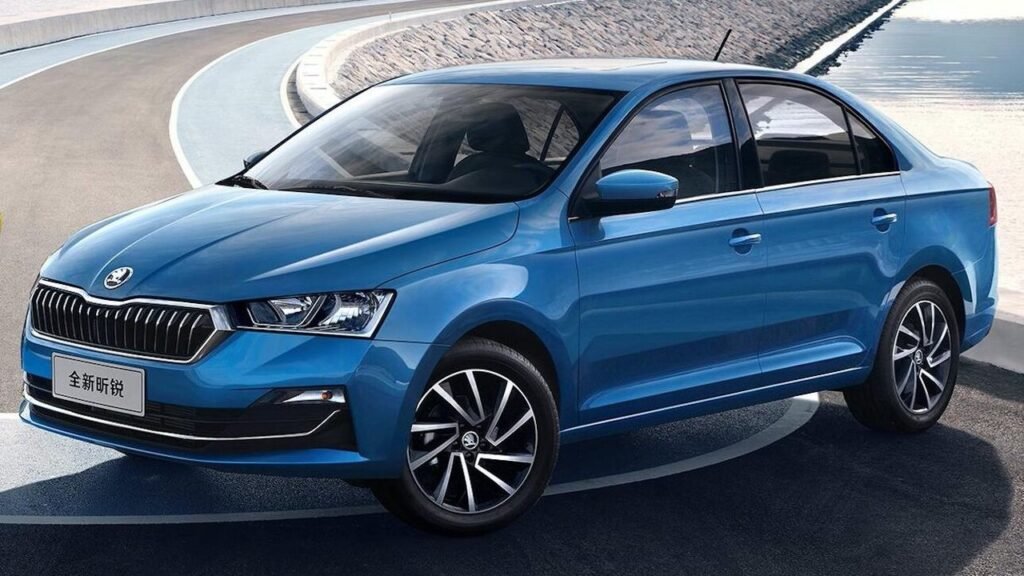 В Россию вернулась бюджетная Skoda Rapid: цены и характеристики