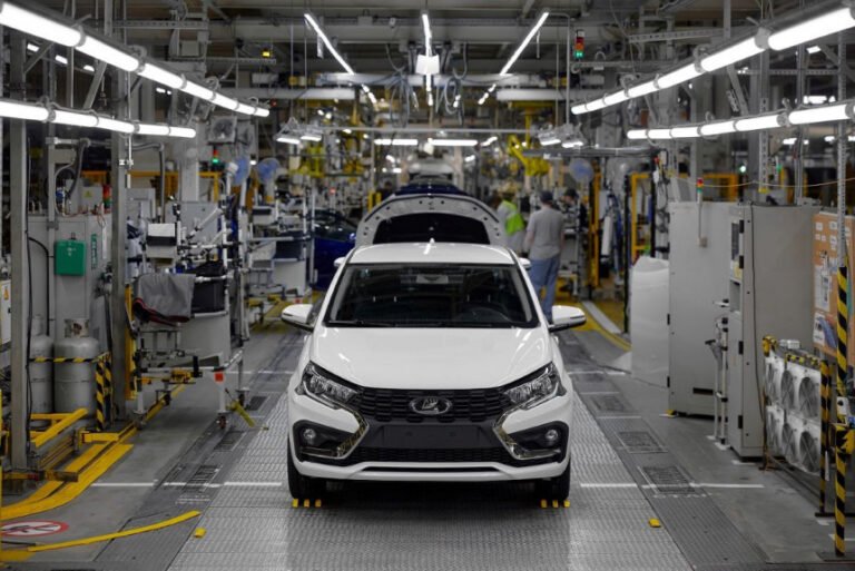 В Санкт-Петербурге стартовал выпуск Lada Iskra на бывшем заводе Nissan