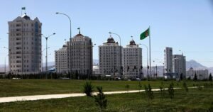 В Туркмении зарплаты могут не повышать из-за высокого уровня жизни