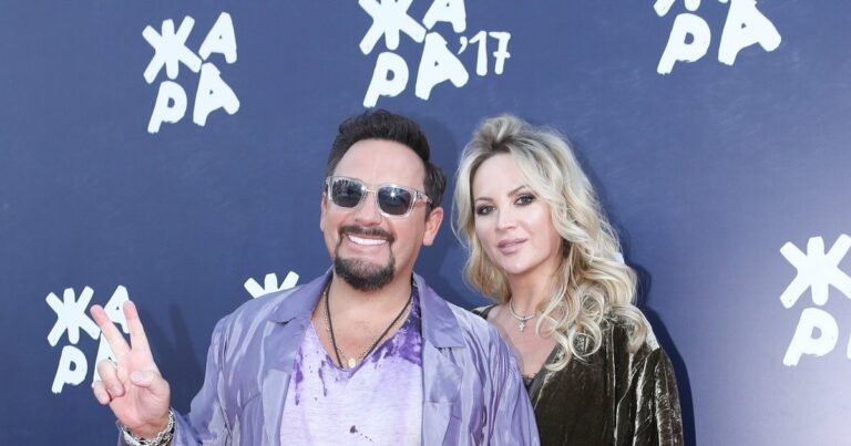 Жена Михайлова в 52 года: самолюбование и новая жизнь