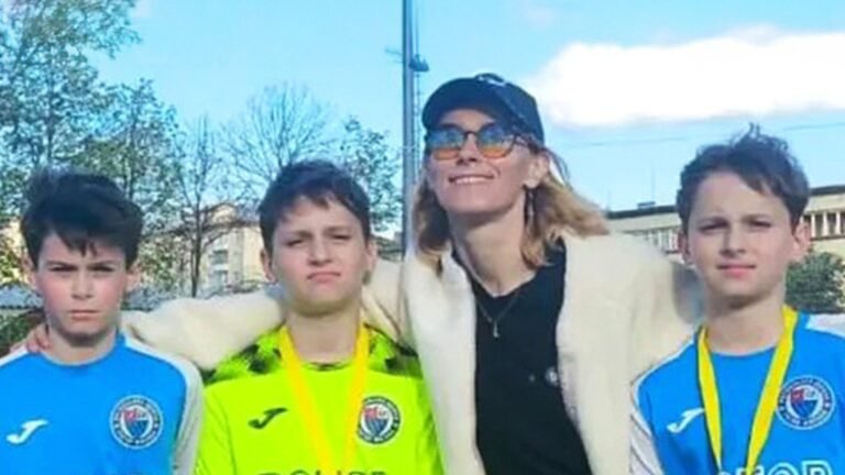 Звезда «Глухаря» Мария Болтнева показала повзрослевших сыновей-тройняшек