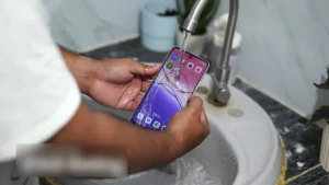 5 лучших недорогих смартфонов с прочными корпусами