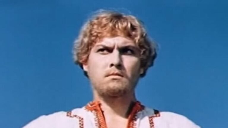 77-летний актер фильма «Финист — ясный сокол» стал жертвой кражи в Свердловской области