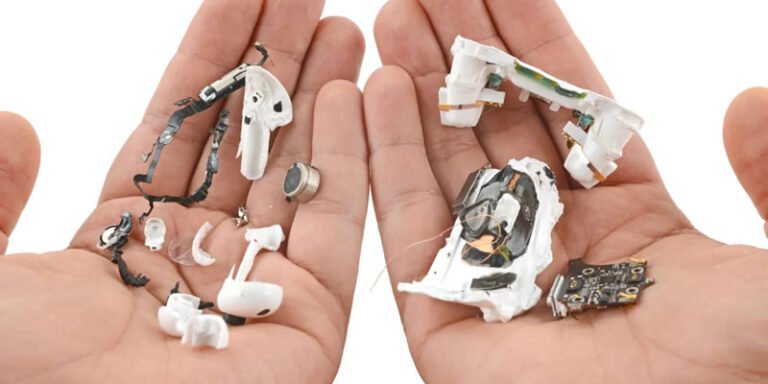 AirPods Pro 3 разобрали в iFixit: неремонтопригодные с «пенными» амбушюрами