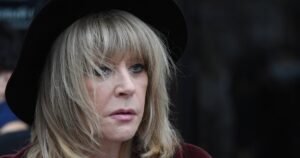 Алла Пугачева сохранила права на 166 песен в России