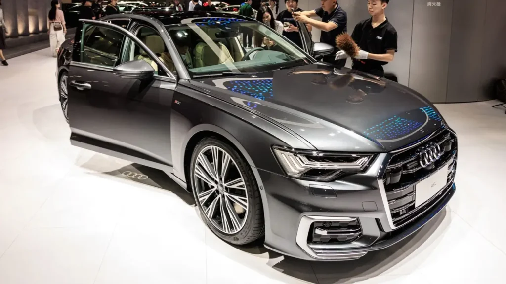 Audi A6 вернулся в Россию: дизель, quattro и три экрана в комплектации Edition One