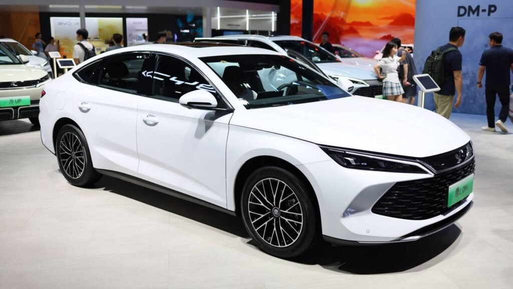 BYD построит новый завод в Испании - Reuters