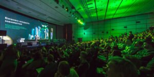 CNews FORUM 2025: сотни ИТ-директоров России обсудят будущее цифровой трансформации