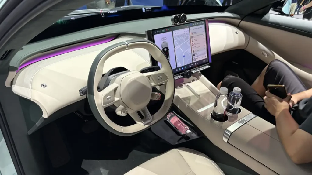 Дизайн интерьеров автомобилей: как минимализм убил функциональность