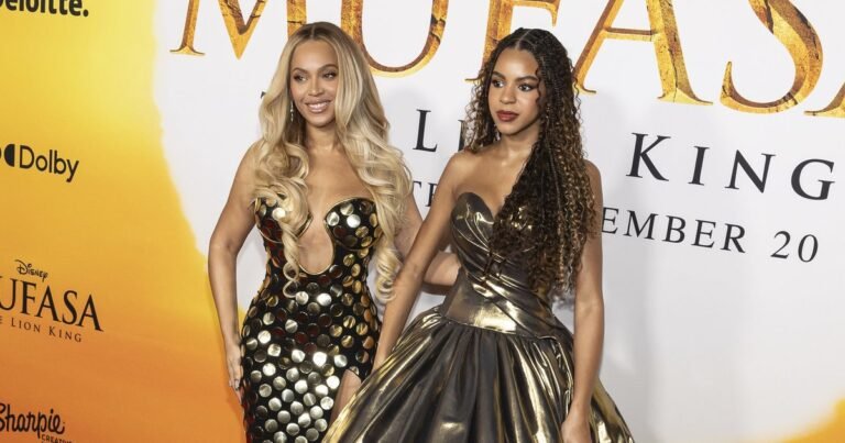 Дочь Бейонсе, Блю Айви, покоряет публику в розовом платье