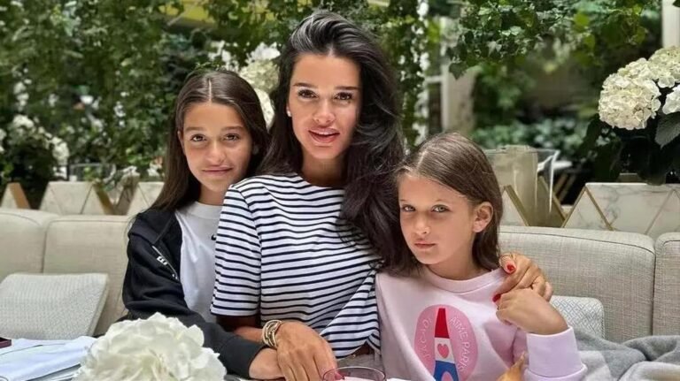 Егор Крид расстроил 9-летнюю дочь Ксении Бородиной в Санкт-Петербурге