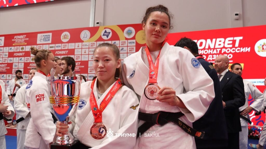 Якутские дзюдоистки Карина Ефимова и Полина Иудина выиграли бронзу чемпионата России