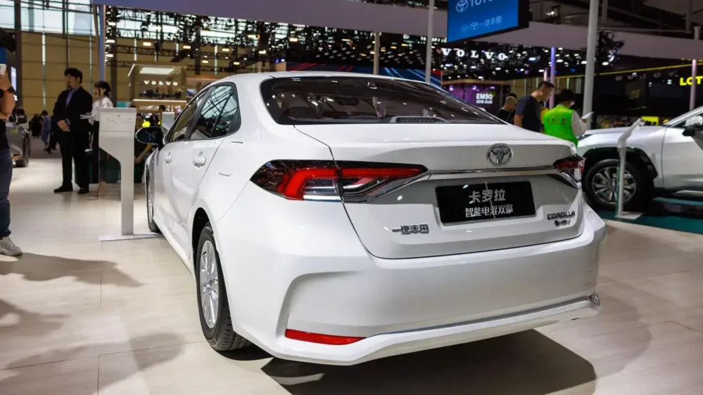 Импорт подержанных машин из Китая в Россию вырос в 4 раза