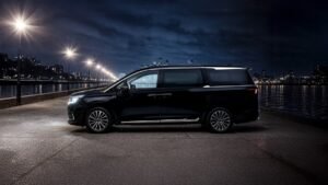 JAC анонсирует первый минивэн в России