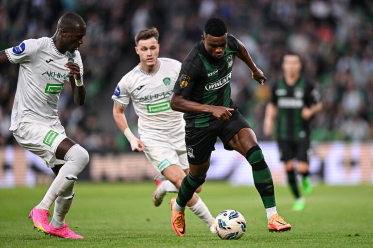 «Краснодар» обыграл «Ахмат» и вышел на первое место в РПЛ