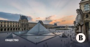 Кража века: из Лувра исчезли драгоценности Наполеона