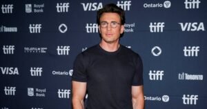 Крис Эванс впервые стал отцом: раскрыты детали