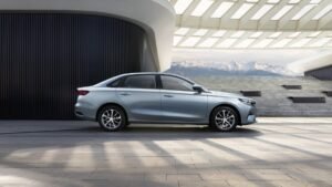 Lada Vesta и Belgee S50 сравнялись в цене на российском рынке