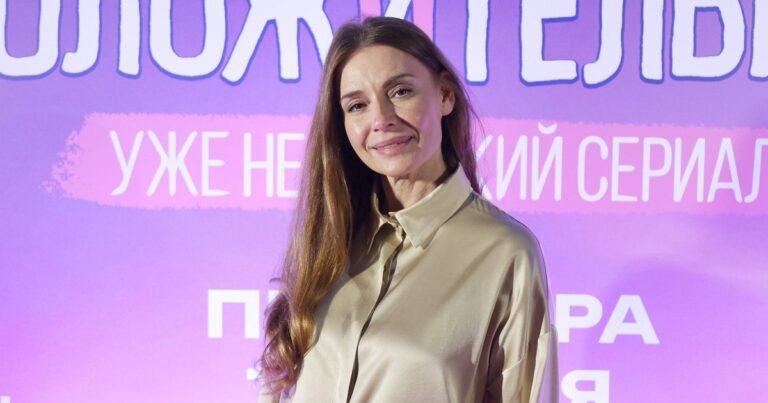 Любовь Толкалина опубликовала откровенные фото в леопардовых трусах