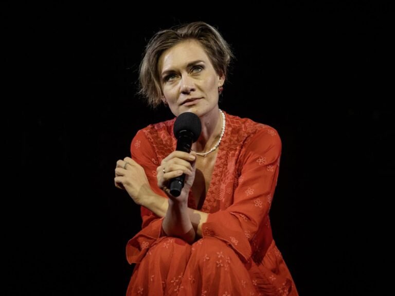 Мария Машкова пообещала вернуться в Россию с гастролями