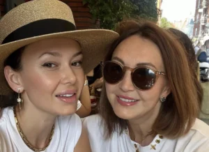 Мать Аиды Гарифуллиной трогательно поздравила ее с днем рождения