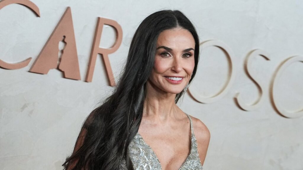 Мать Брюса Уиллиса отметила 90-летие с Деми Мур и внучками