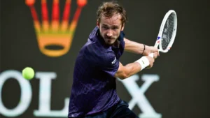 Медведев обыграл Муте в финале ATP Алматы