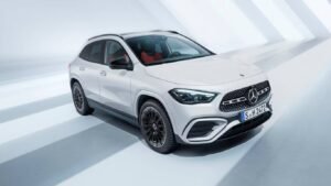 Mercedes GLA нового поколения: раскрыт дизайн и характеристики