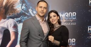 Милош Бикович показал фото с женой-красавицей на Мальдивах