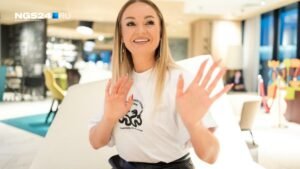 Настя Крайнова: «Меня уволили на 15 минут» и другие истории из жизни звезды