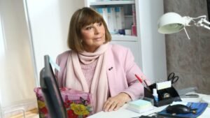 Наталья Варлей попала в больницу с травмой руки