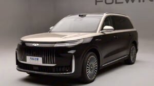 Неделя премьер: Ferrari, Bugatti и Chery на рынке Китая