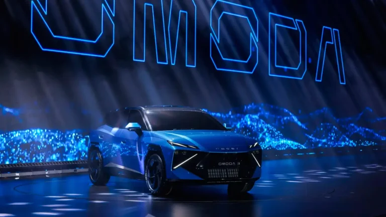 Новый кроссовер Omoda 4: стиль, технологии и детали Lamborghini